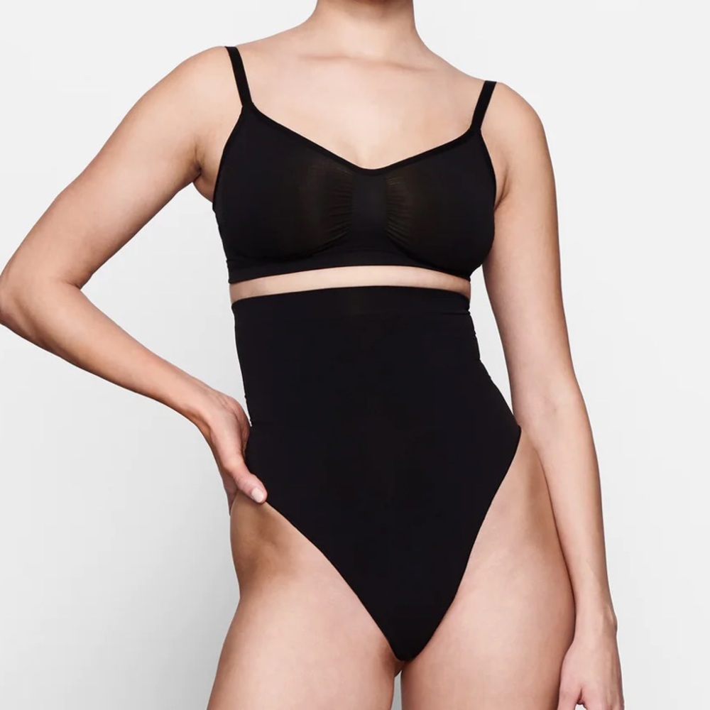 NWOT SKIMS Core control high waist thong 2x/3x